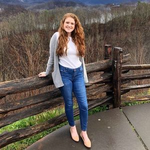 Meet your Posher, Katie